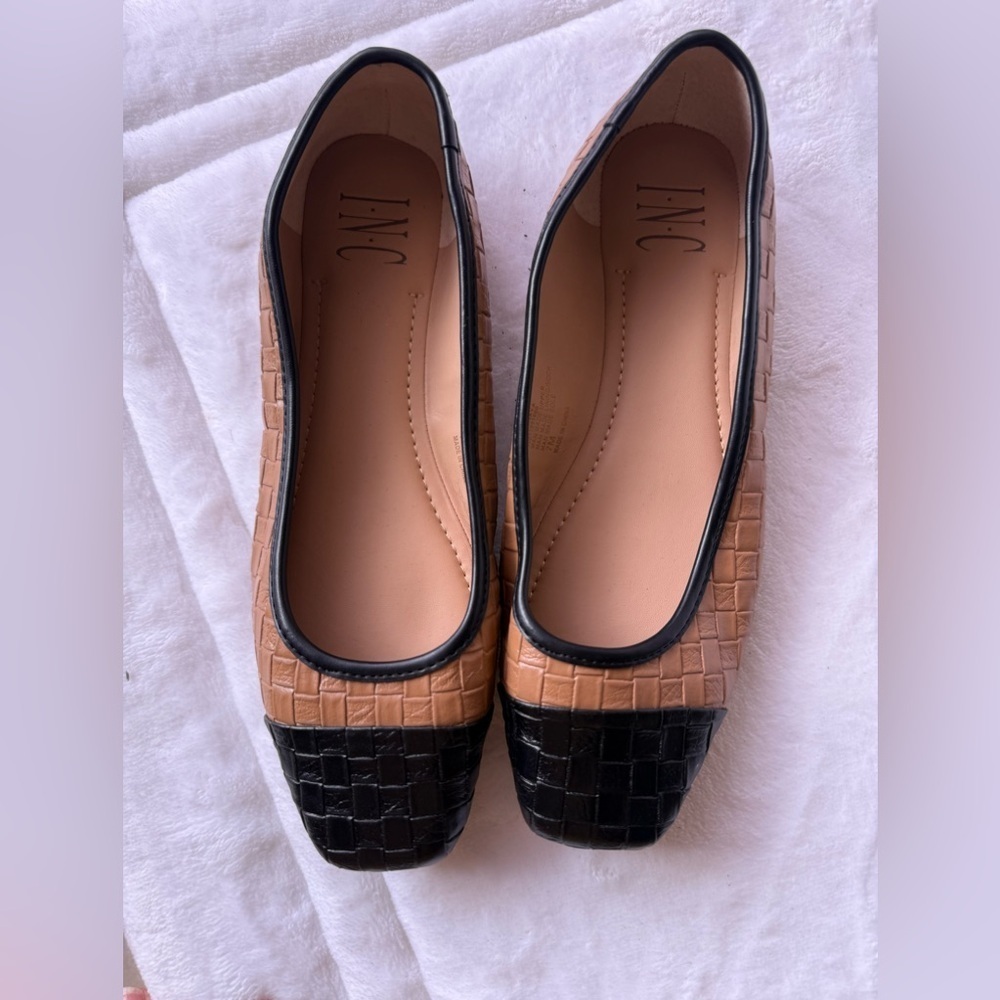 INC International | Jenaya tan / brown & black ballet flat shoes 7M handmade - Picture 4 of 12